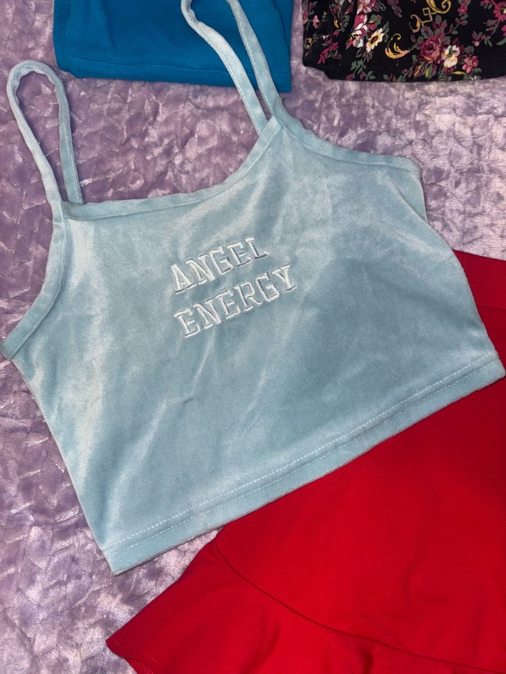 Small clothing bundle!! - Picture 6 of 9